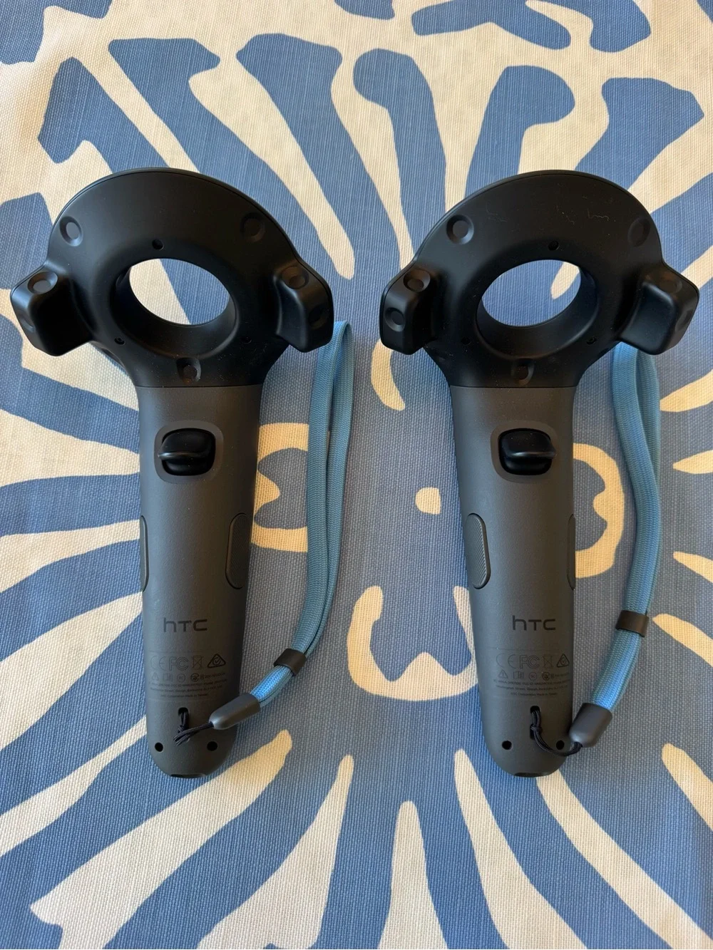 HTC Vive Pro VR Headset Bundle – Lightly Used (No Base Stations)